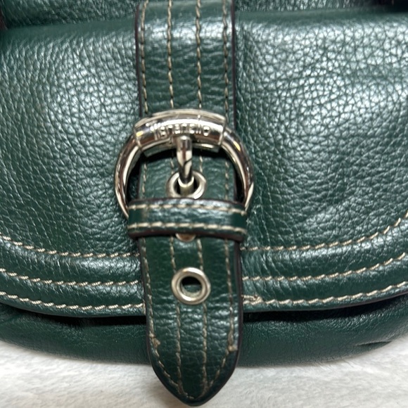 Tignanello Green Leather Satchel with Adjustable Strap - Picture 2 of 12